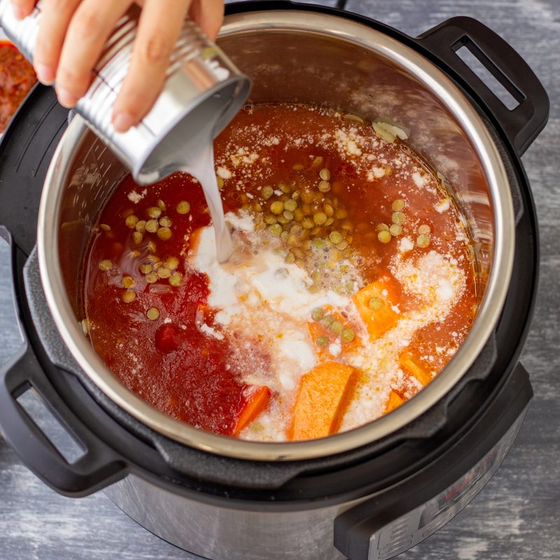 Pressure cooker with sweet potato curry