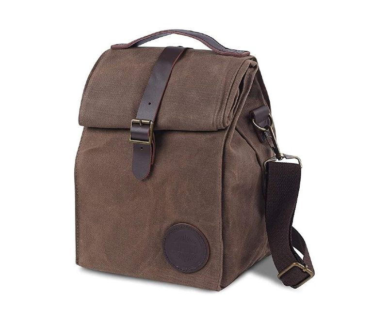 This Insulated Waxed Canvas Lunch Bag by ASEBBO features a sophisticated canvas material and polished leather strap.