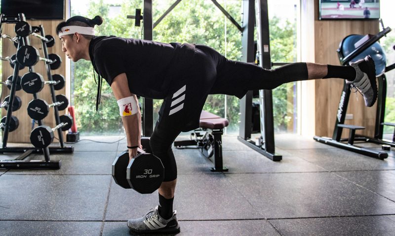 Dumbbell single leg, straight leg Romanian deadlift