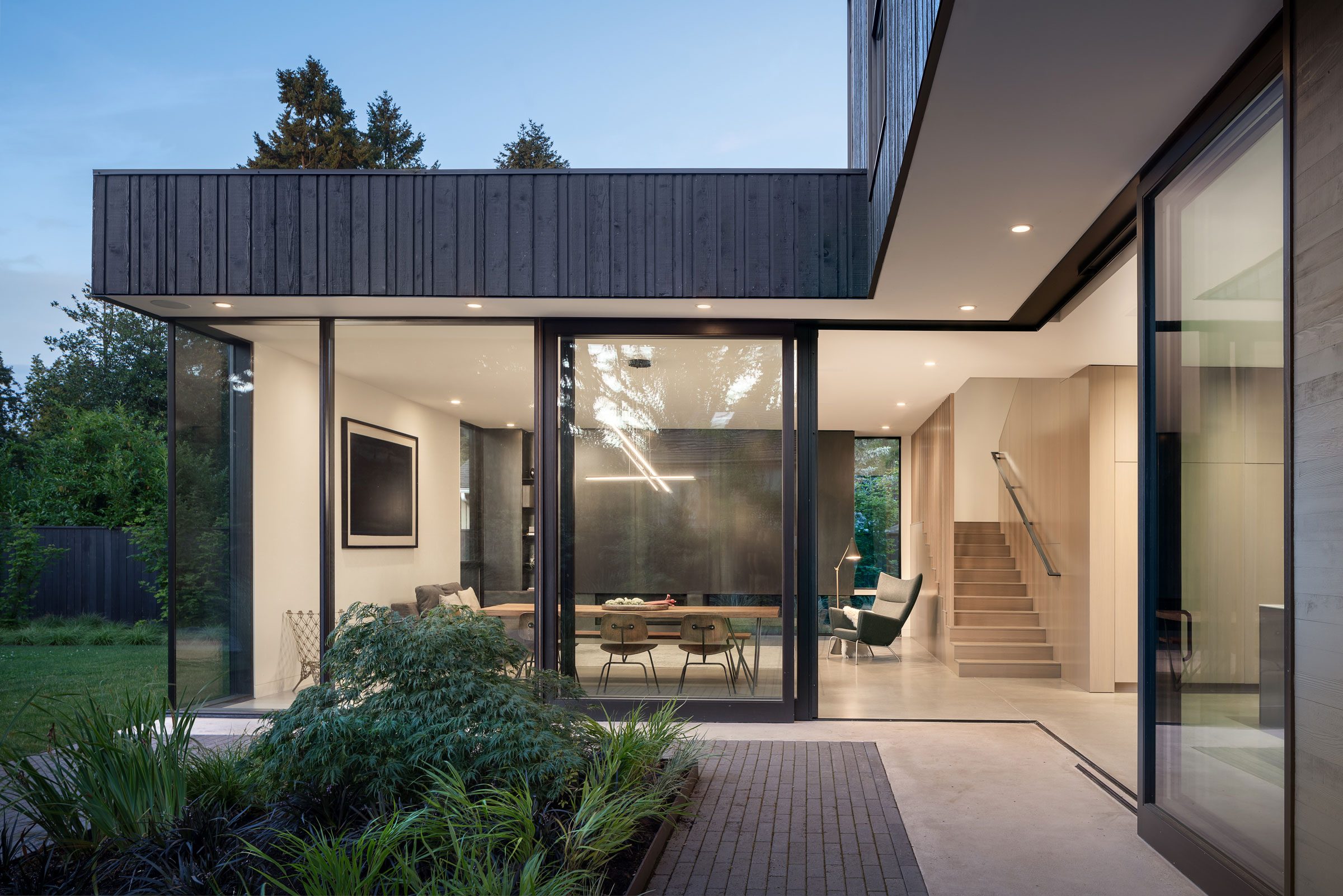 Exterior shot of Yo-Ju Courtyard House 1