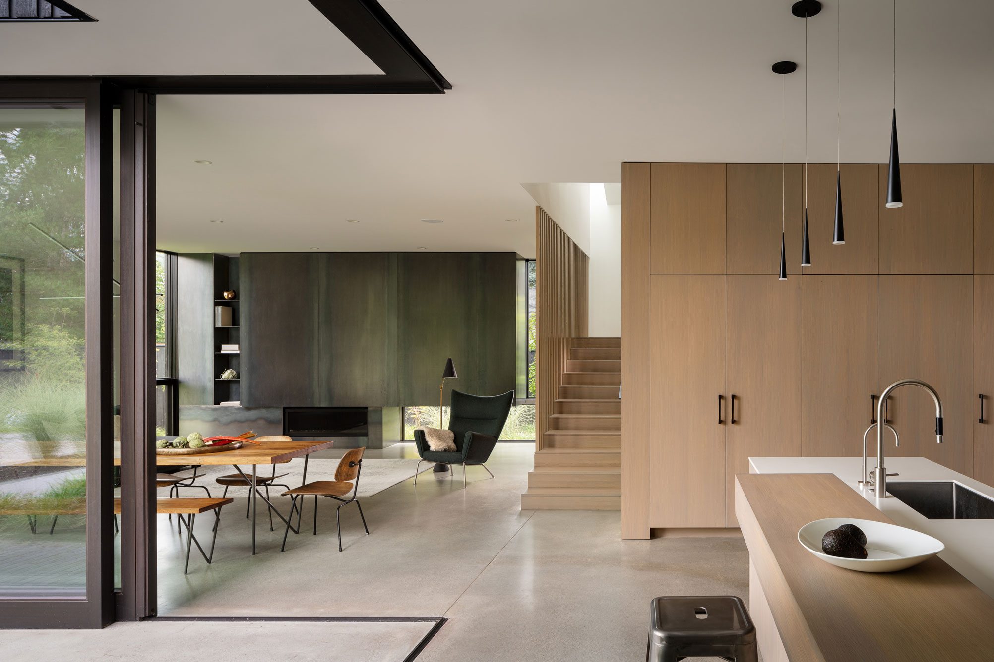 Family room of Yo-Ju Courtyard house