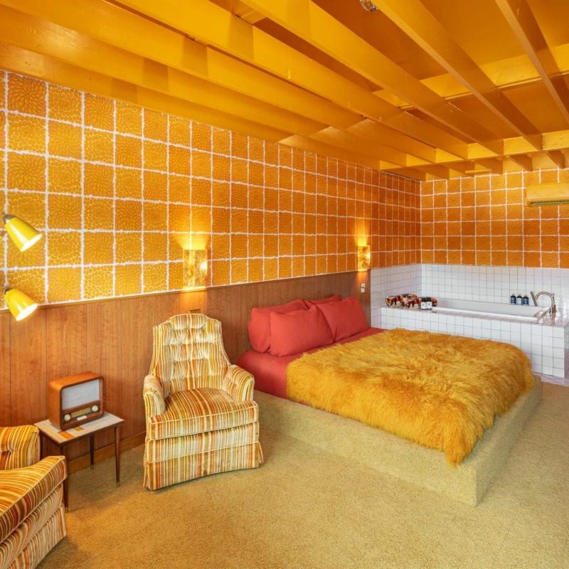 A room in The Dive Motel.