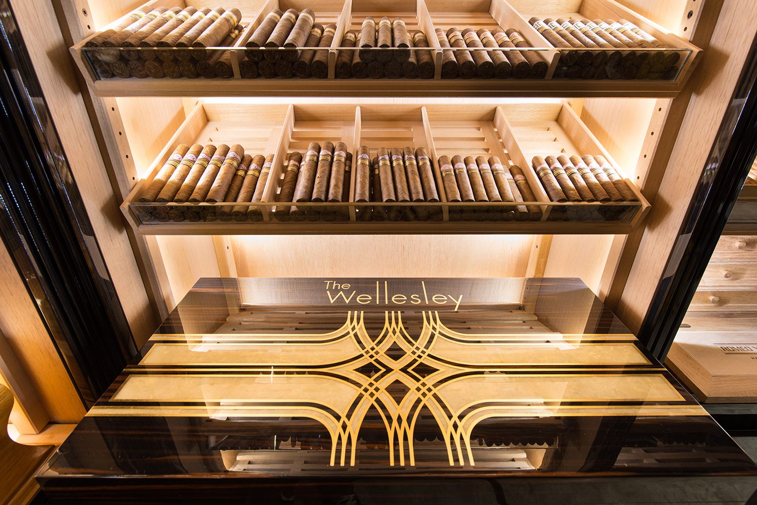 wellesley knightsbridge cigar collection the humidor2