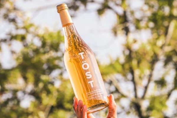 Tost Non-Alcoholic Sparkling Wine Bottle