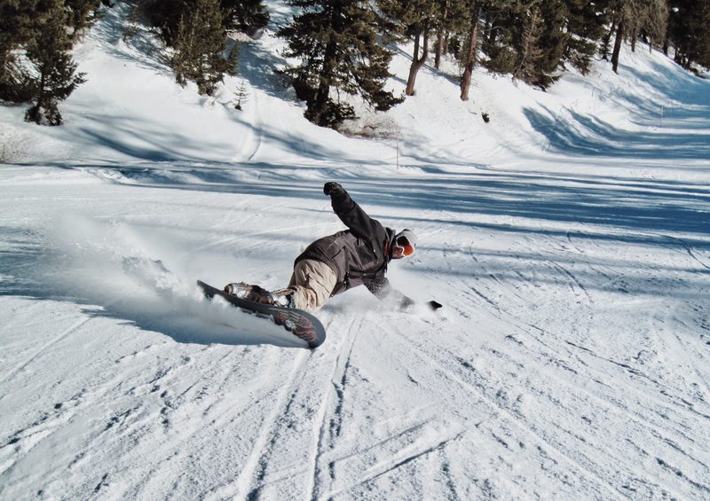 Stopping on a Snowboard