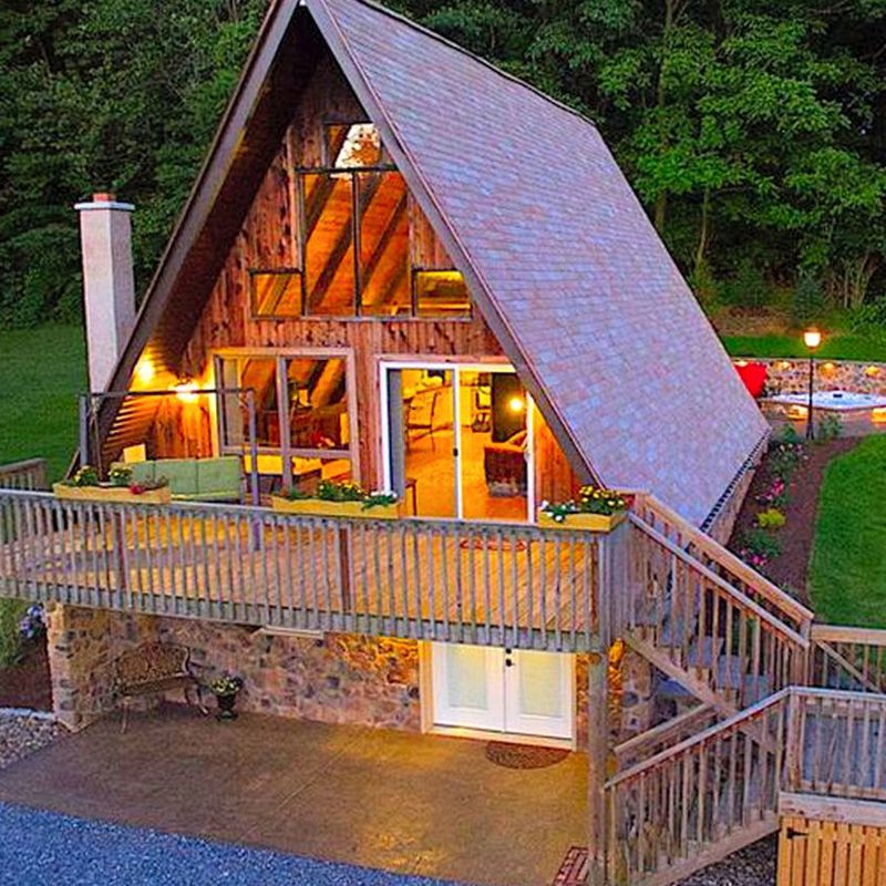 Couples’ A-Frame Getaway Cabin in Robesonia, Pennsylvania