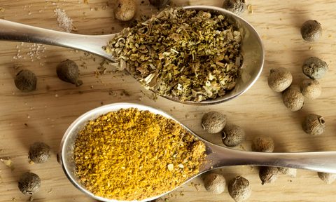 Two spices, close-up