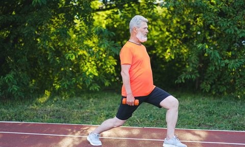 dumbbell workout plan lunge 768x512  1