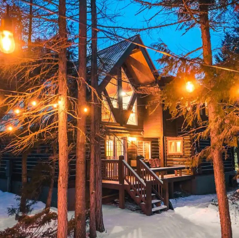 Riverfront Retreat Cabin Rental in Hungry Horse, Montana