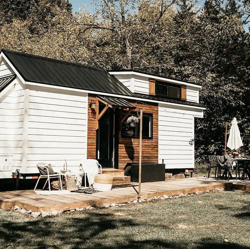The Perch Tiny Home Cabin in Wellsville, Pennsylvania
