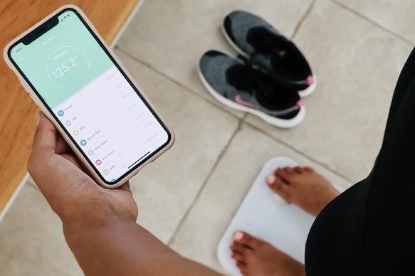 Using a smart scale with app.