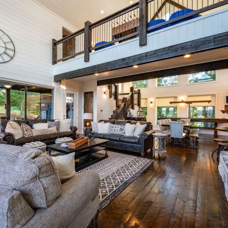 Living area of luxurious Highfalutin’ Hideaway Cabin Rental.
