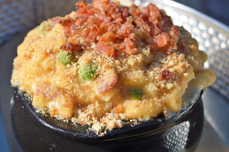Hops & Pie mac and cheese