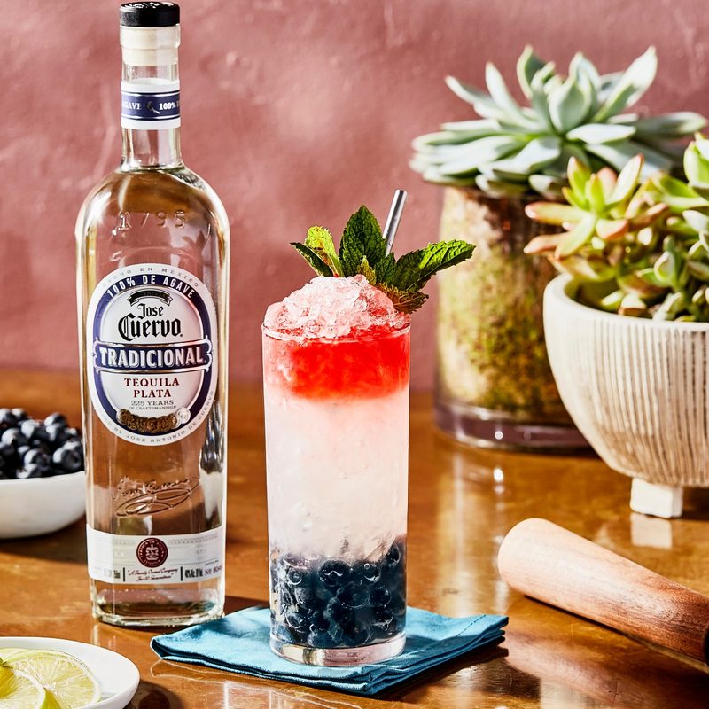Cuarto de Cuervo cocktail