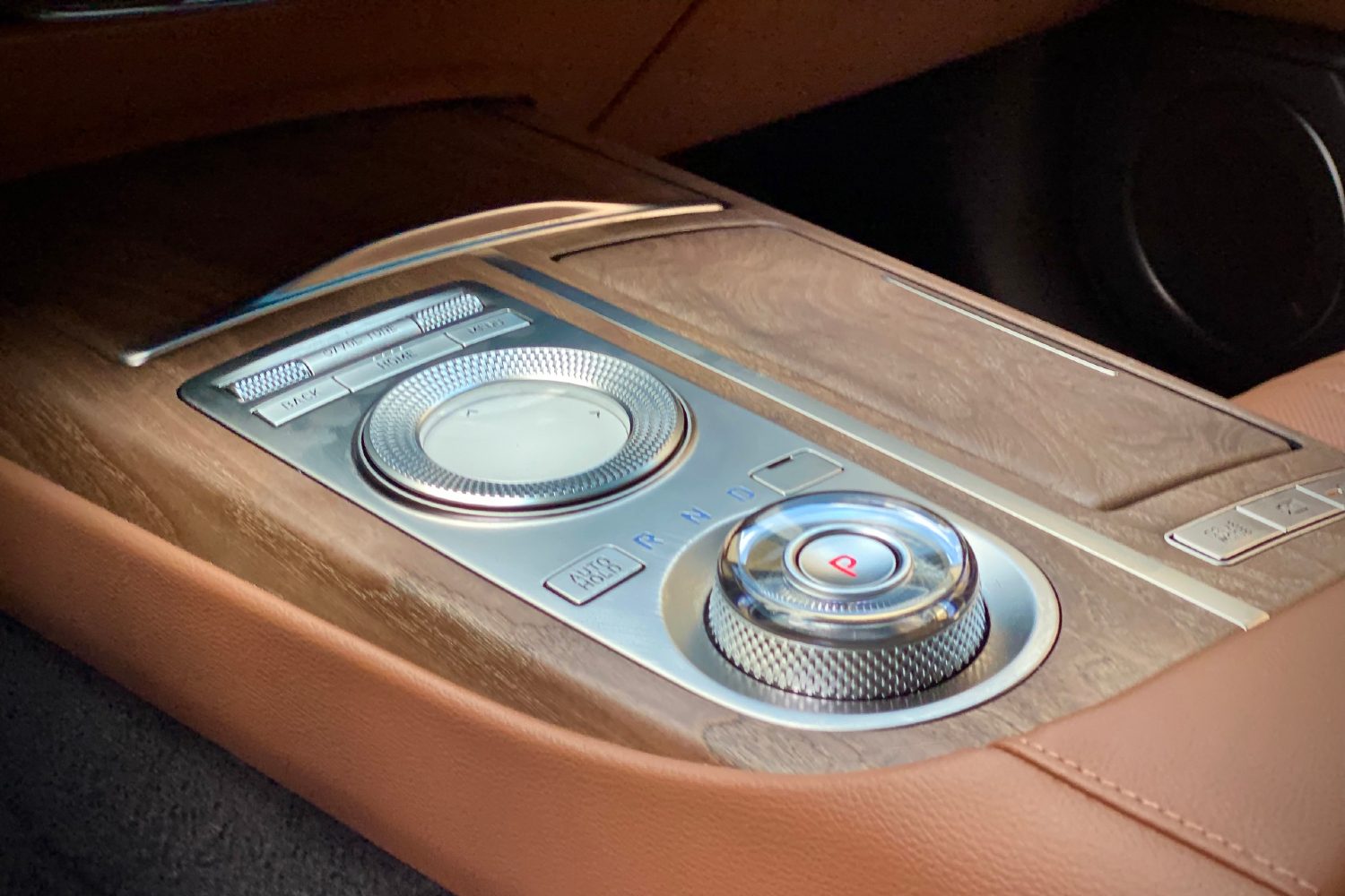 2021 Genesis G80