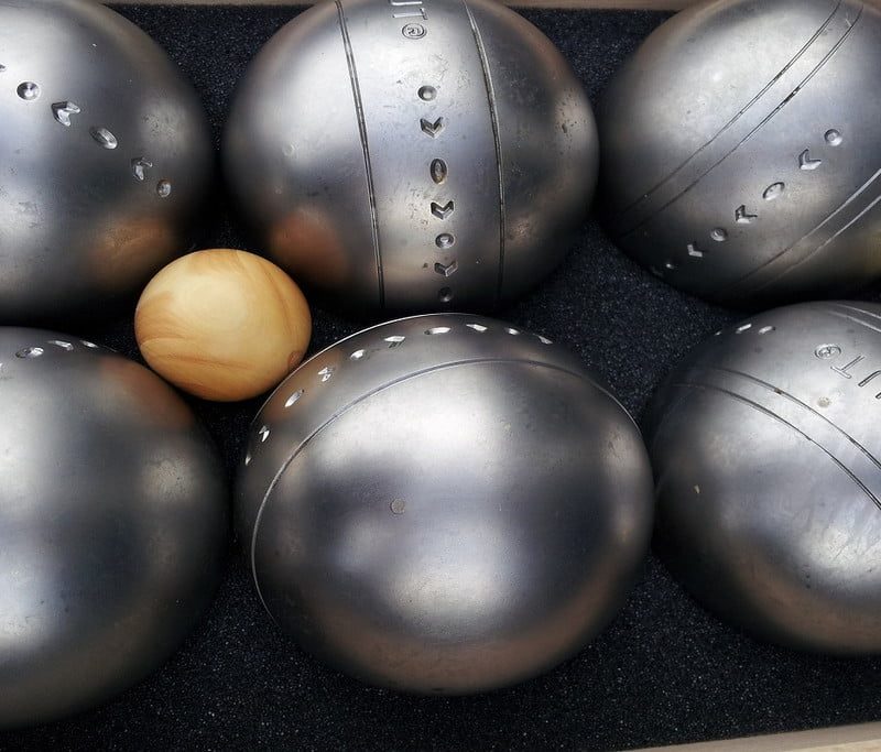 Set of bocce balls