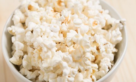Air-popped popcorn in a bowl