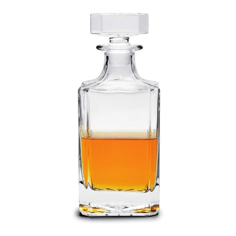 A Royal 26-Ounce Whisky Decanter from Bar340.