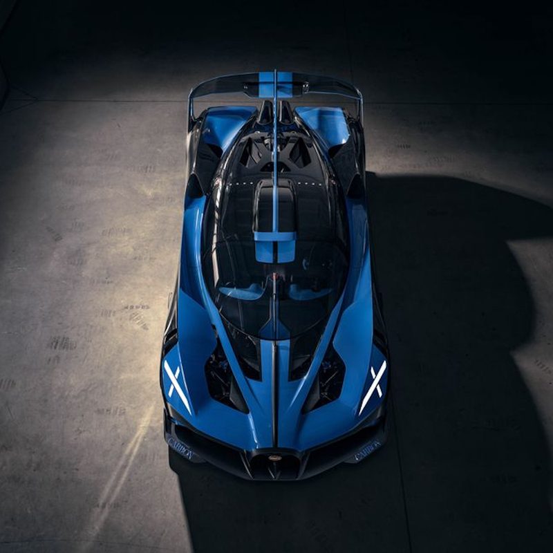 Bugatti Bolide Concept front end from above.
