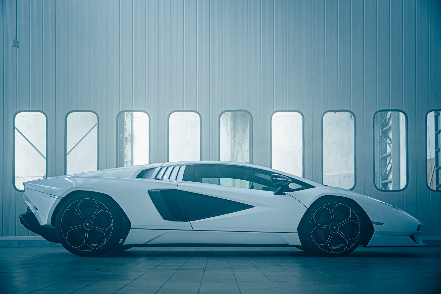 2022 Lamborghini Countach LPI 800-4 in profile.
