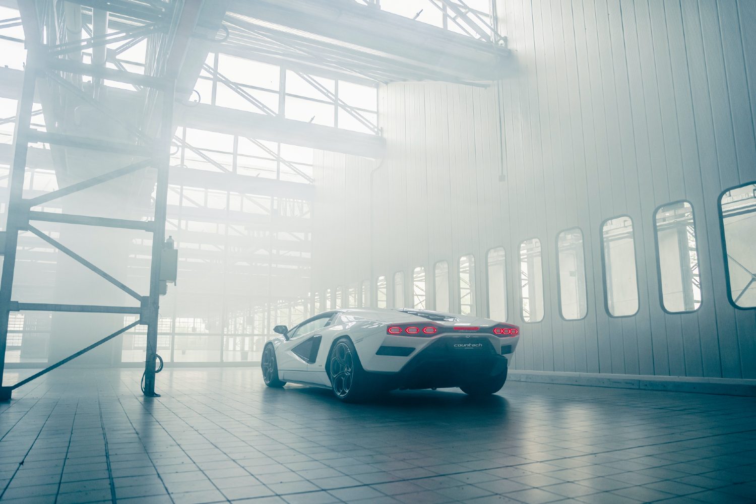 A view from the rear of the 2022 Lamborghini Countach LPI 800-4.