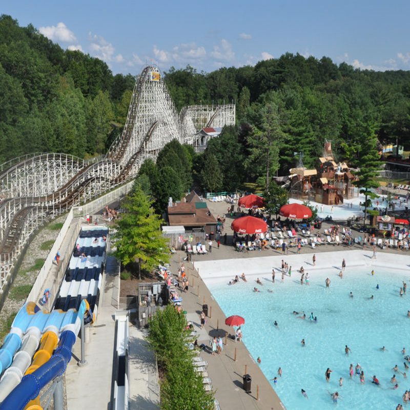 A bird's-eye view of the The Great Escape and Splashwater Kingdom.