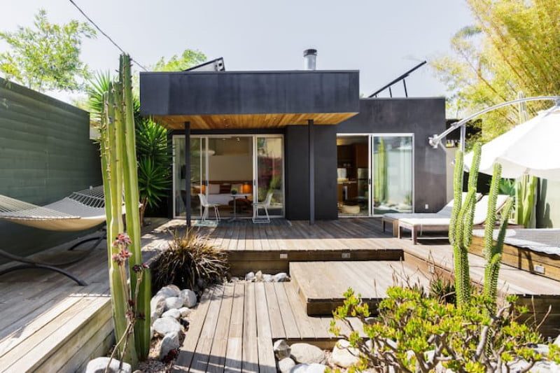 The backyard cactus garden of the Modernist Solar Guesthouse in Venice, California.