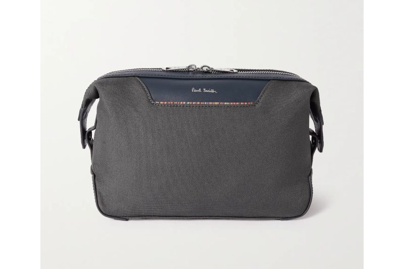 Stylish wash bag for men.