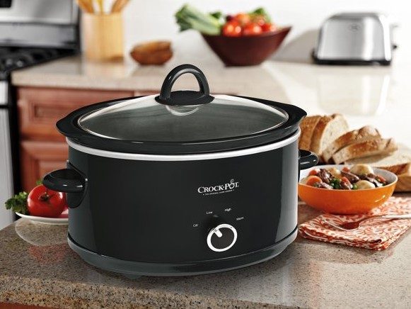 7 Quart Crock-Pot Slow Cooker with prepared meals.