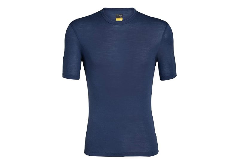 Short-sleeve merino shirt for men.