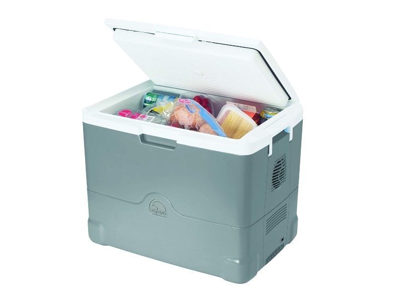 Igloo Iceless 40 Qt Thermoelectric Cooler on a white background.