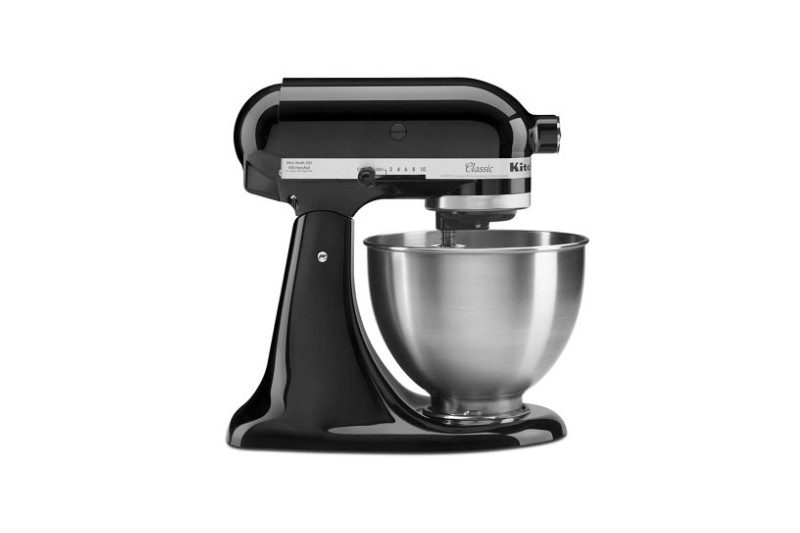 KitchenAid Classic mixer in black.