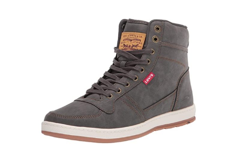 Levi's sneakers for men.