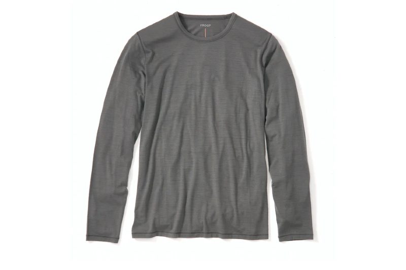 Merino shirt for men for travel.