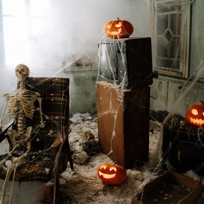 Spooky halloween decorations for a kooky setup.