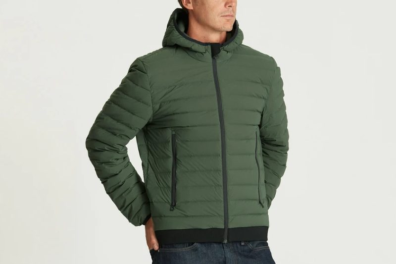 Stylish puffer jacket for men.