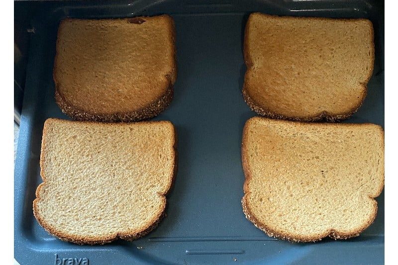 Bread toasted in Brava.