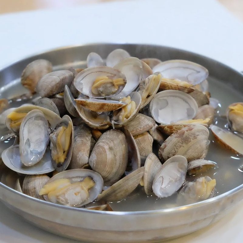 Pot of clams