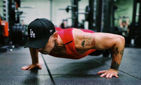 Man doing HIIT pushups