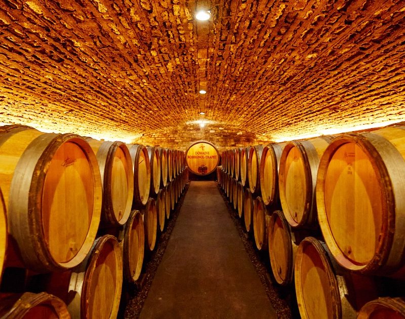Vivant Burgundy cellar caves image.