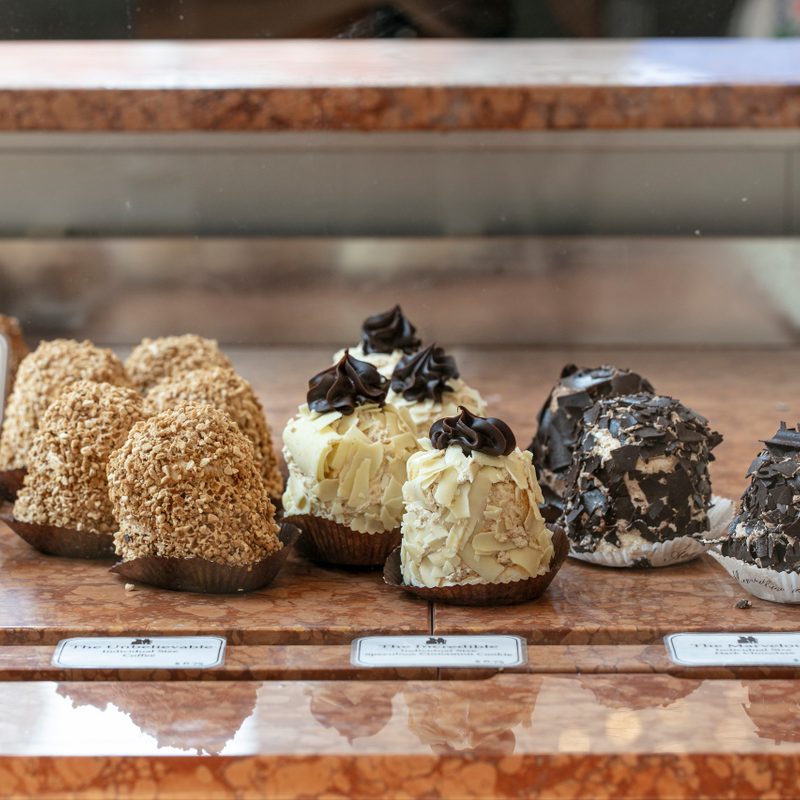 Three flavors of Merveilleux on display.