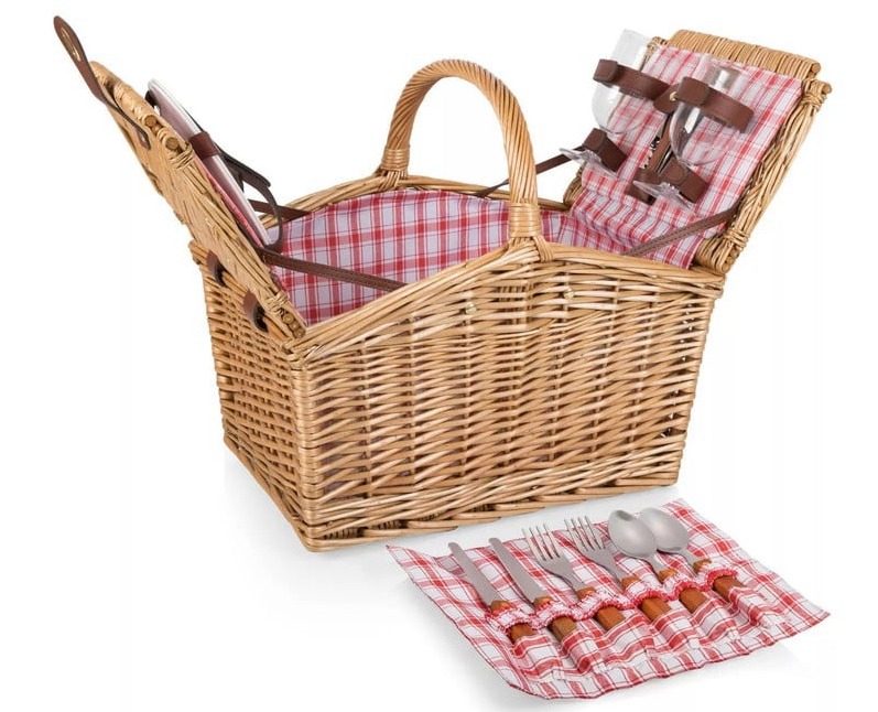 Picnic Time Piccadilly Picnic Basket with Service for Two.