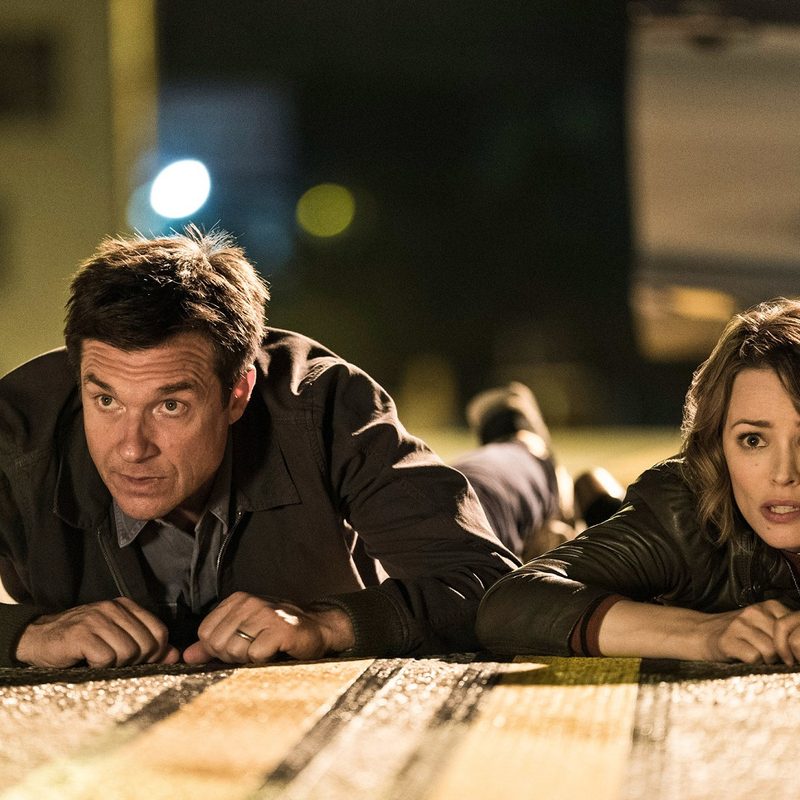 Jason Bateman and Rachel McAdams in Game Night.