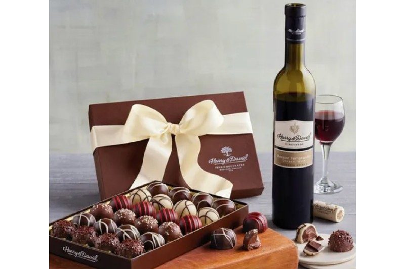 Harry & David Valentine's Day Bundle.
