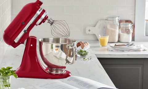 KitchenAid Artisan Series 5 Quart Tilt-Head Stand Mixer