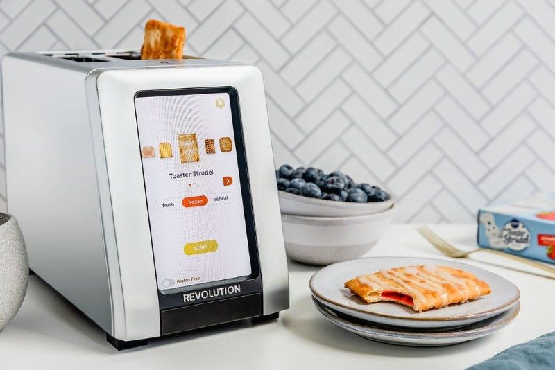 Revolution InstaGLO R270 Touchscreen Toaster