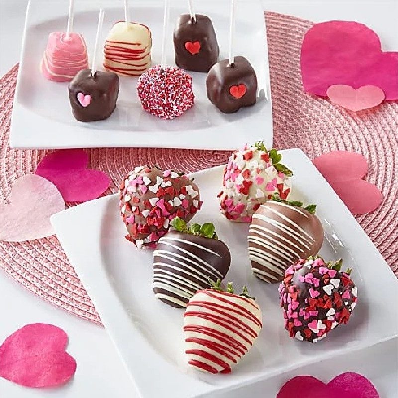 ProFlowers Valentine’s Day Belgian Chocolate-Covered Strawberries & Cheesecake Pops.