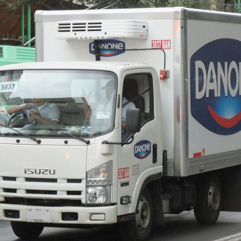 Refrigerator Truck