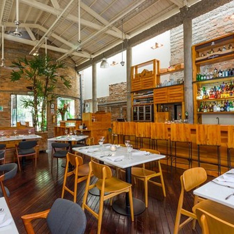 The bar at Carmen Medellín.