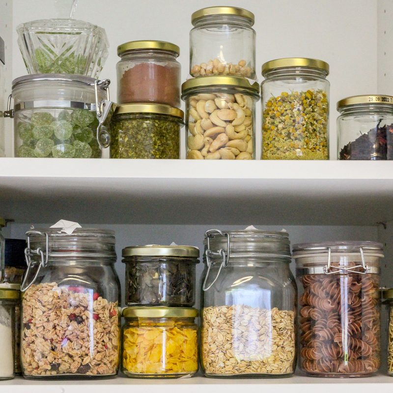 how to organize your cupboards filmbetrachter pixabay